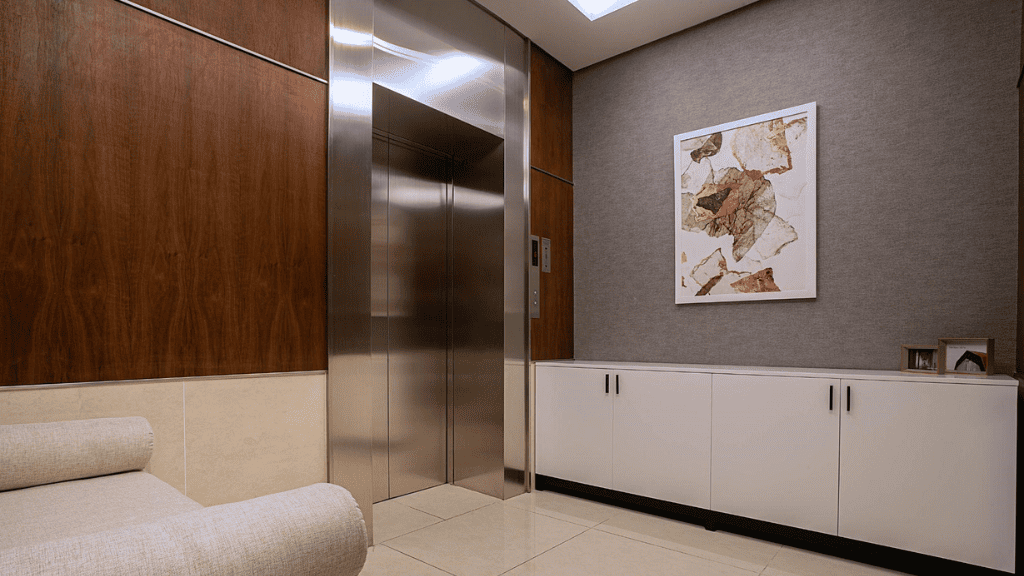lift dalam apartemen